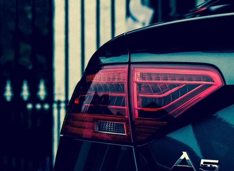 Zadnja svetla na Audiju A5